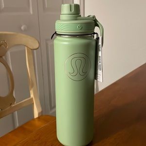 Lululemon Back to life Sport Bottle 24 oz.
